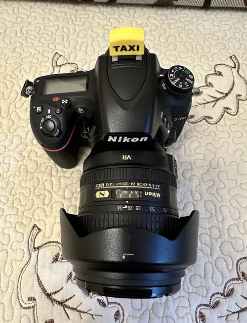 尼康d750二手多少钱