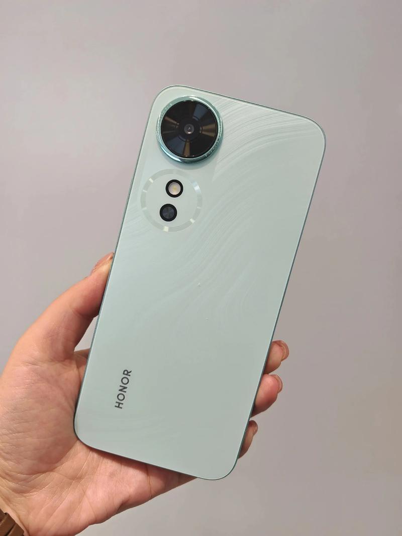 荣耀畅玩6玩游戏流畅吗?这款手机性能如何?