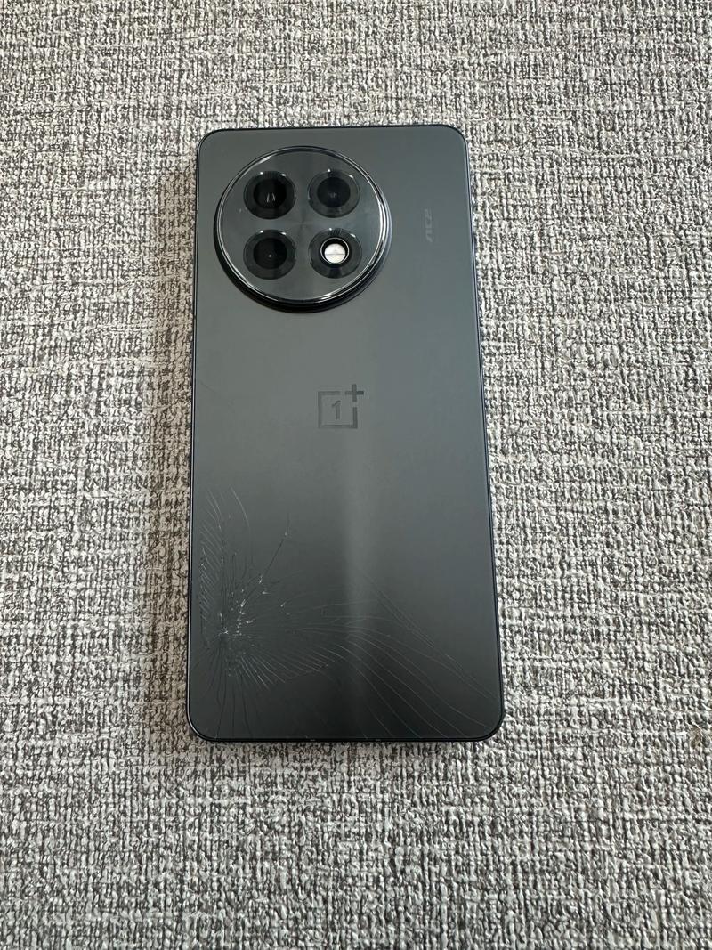 一加ace5pro屏幕比例要多少钱