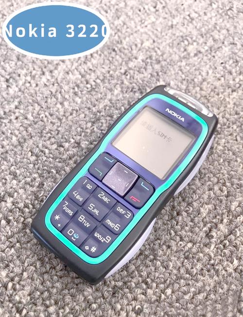 现在诺基亚中既能用WFI又能玩微信的,拍照比较清晰的,最便宜的智能手机是...