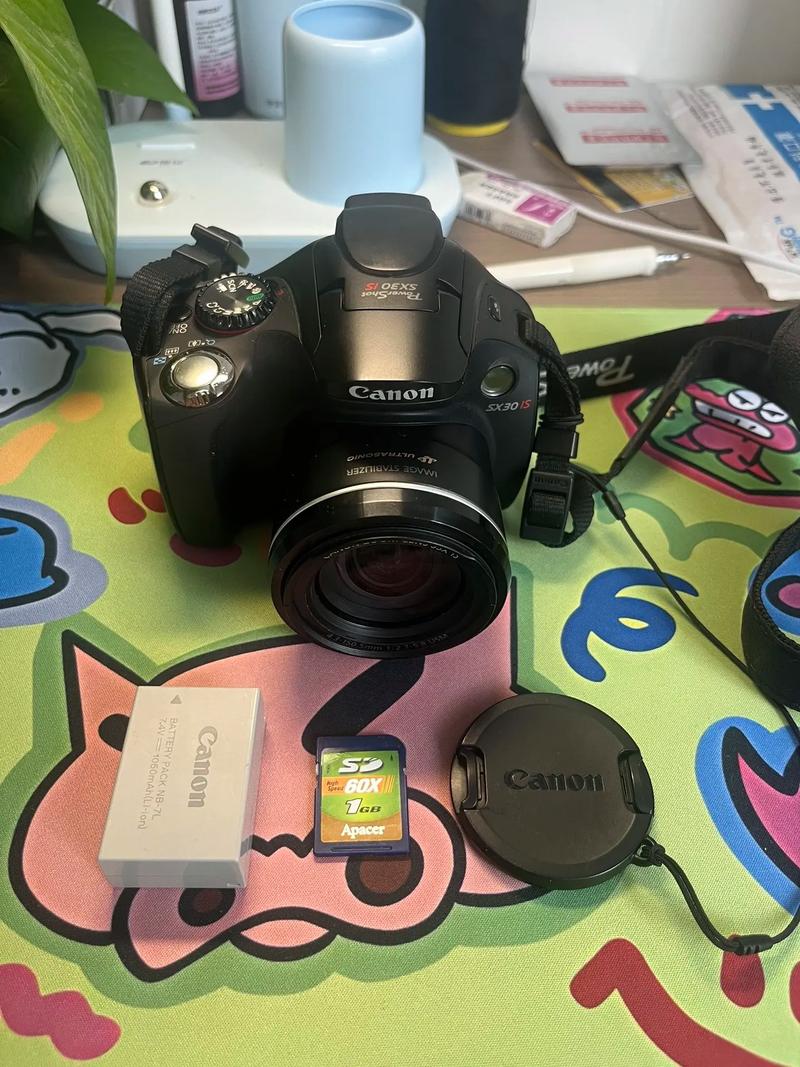 富士hs22和佳能sx30那个更好?