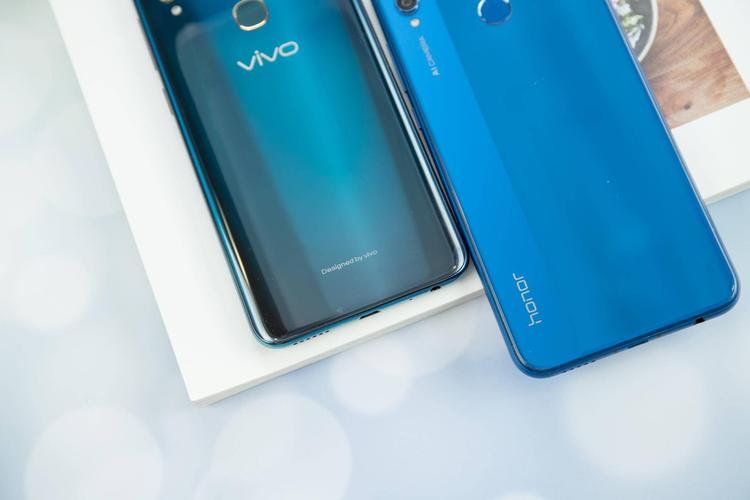 vivoz3和荣耀8x哪个好用?