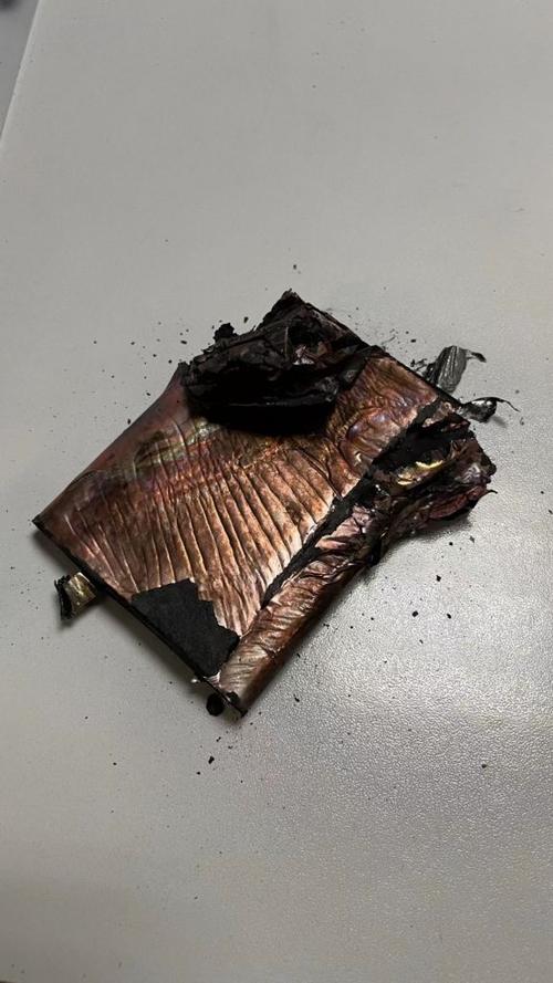 说苹果手机会爆炸,到底是真的还是假的情况