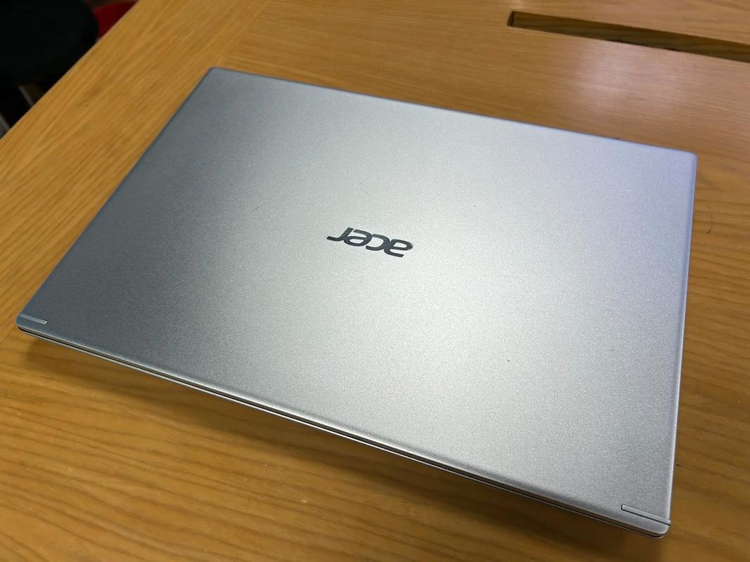 笔记本电脑,懂得进~熟悉COMPAQ和ACER2个牌子的进