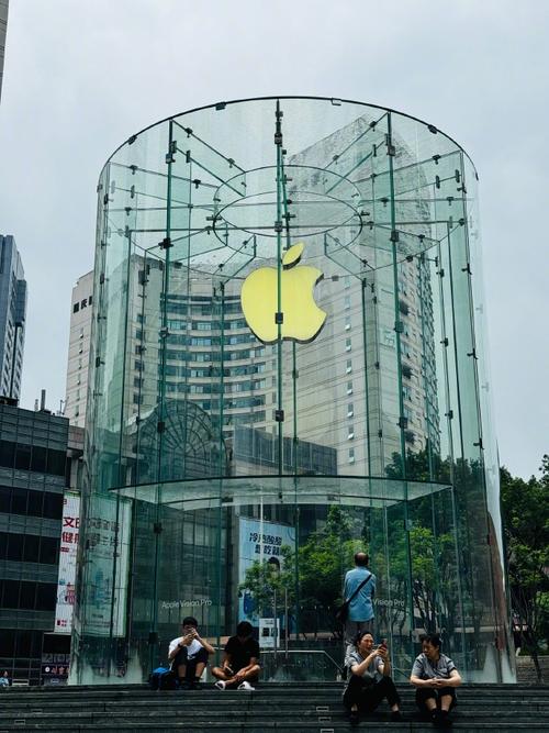 “狼进攻”:苹果直营店“打进”西安?