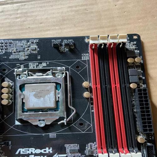 B85求教主板那个好?