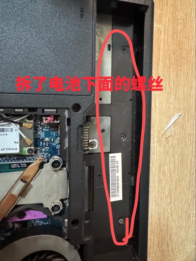 联想旭日c467a显卡烧坏了有什么症状?麻烦告诉我下,我的现在开机就黑屏...