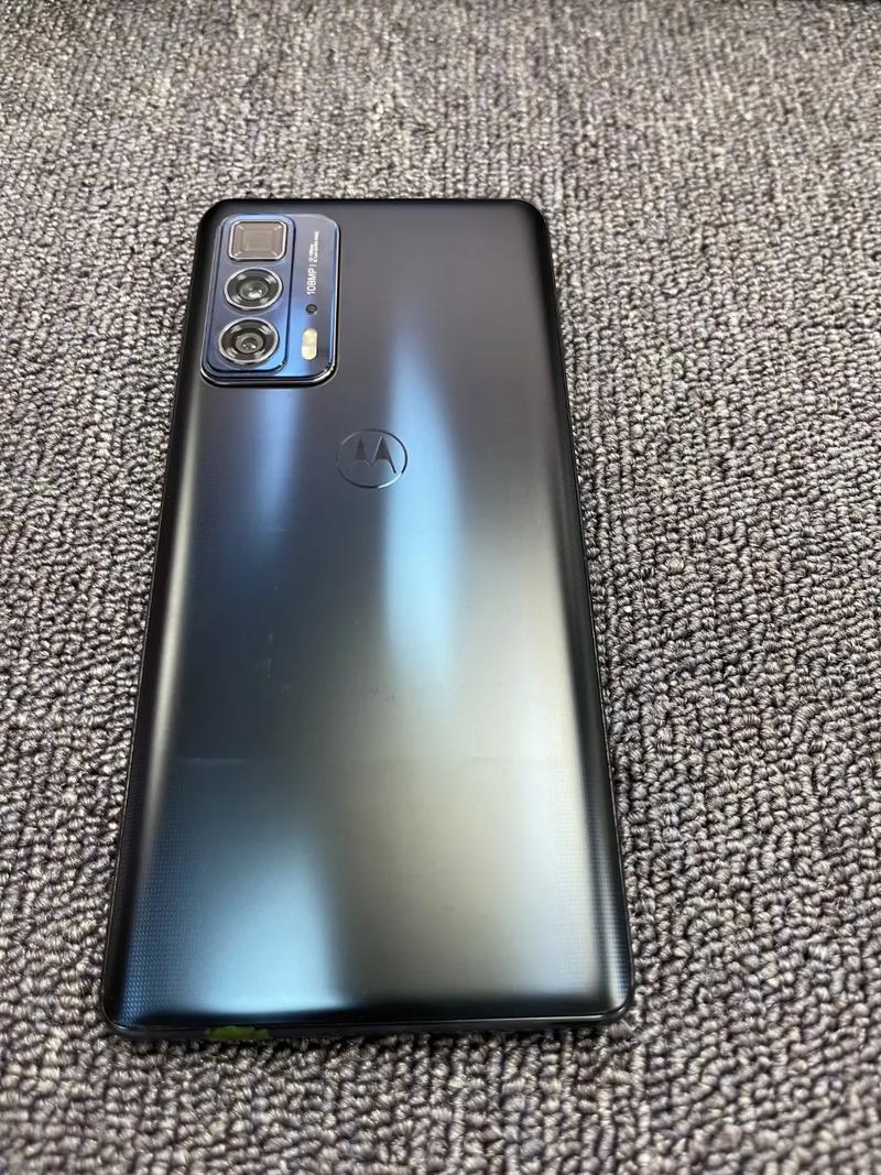 摩托罗拉edges轻奢版参数