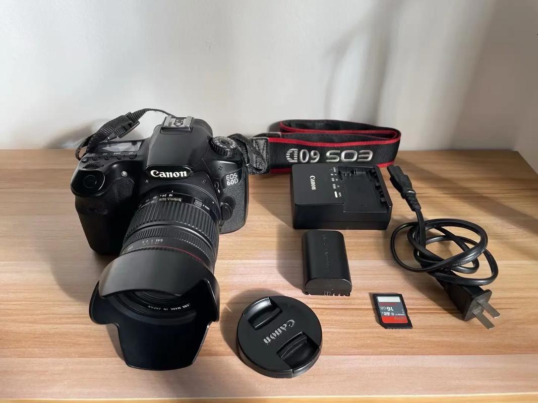 佳能600d和6d镜头通用吗