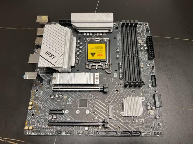 ddr4可以装在ddr3的主板上吗