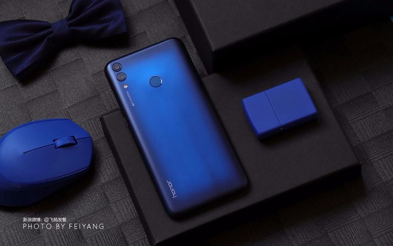 荣耀畅玩8c电池容量多大