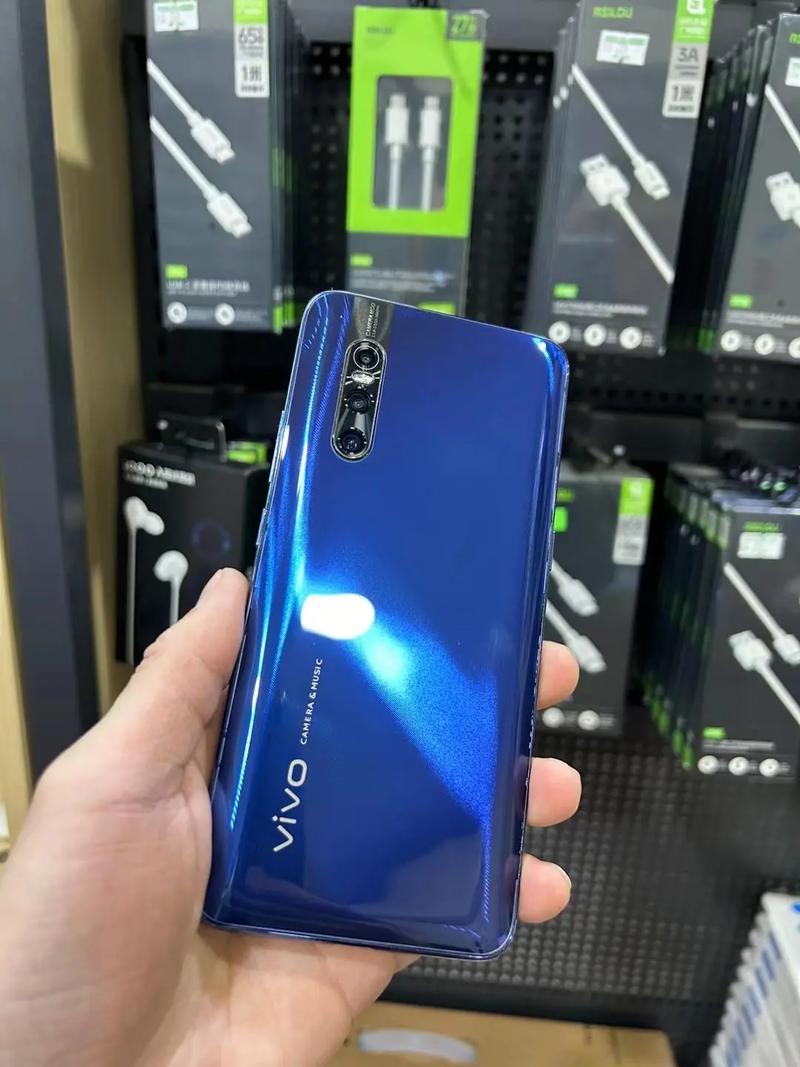 vivox27是中端机还是高端机