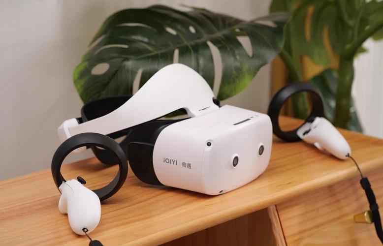 vr玩游戏买什么求推荐个性价比高的VR一体机想玩游戏vr平台是否也像...