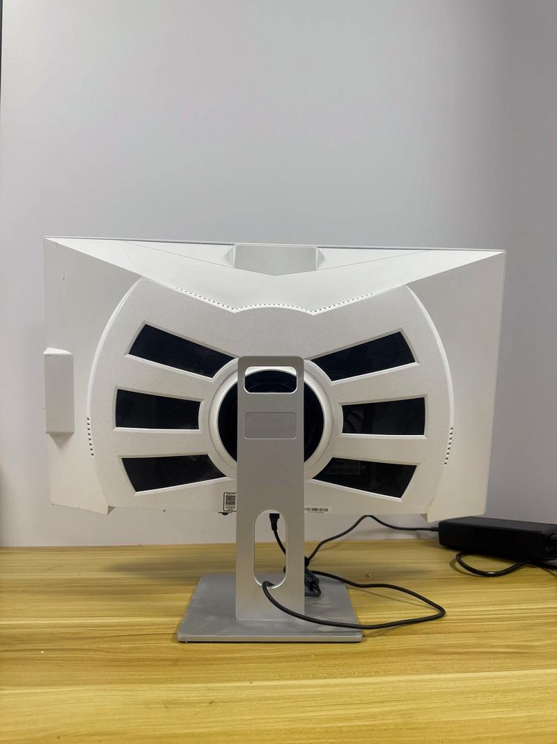 一体机电脑什么牌子好?主要玩游戏用.