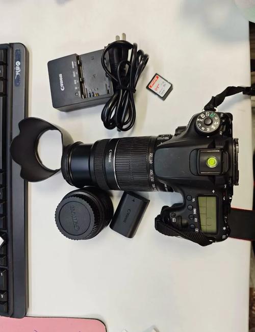 佳能70d配什么定焦镜头好