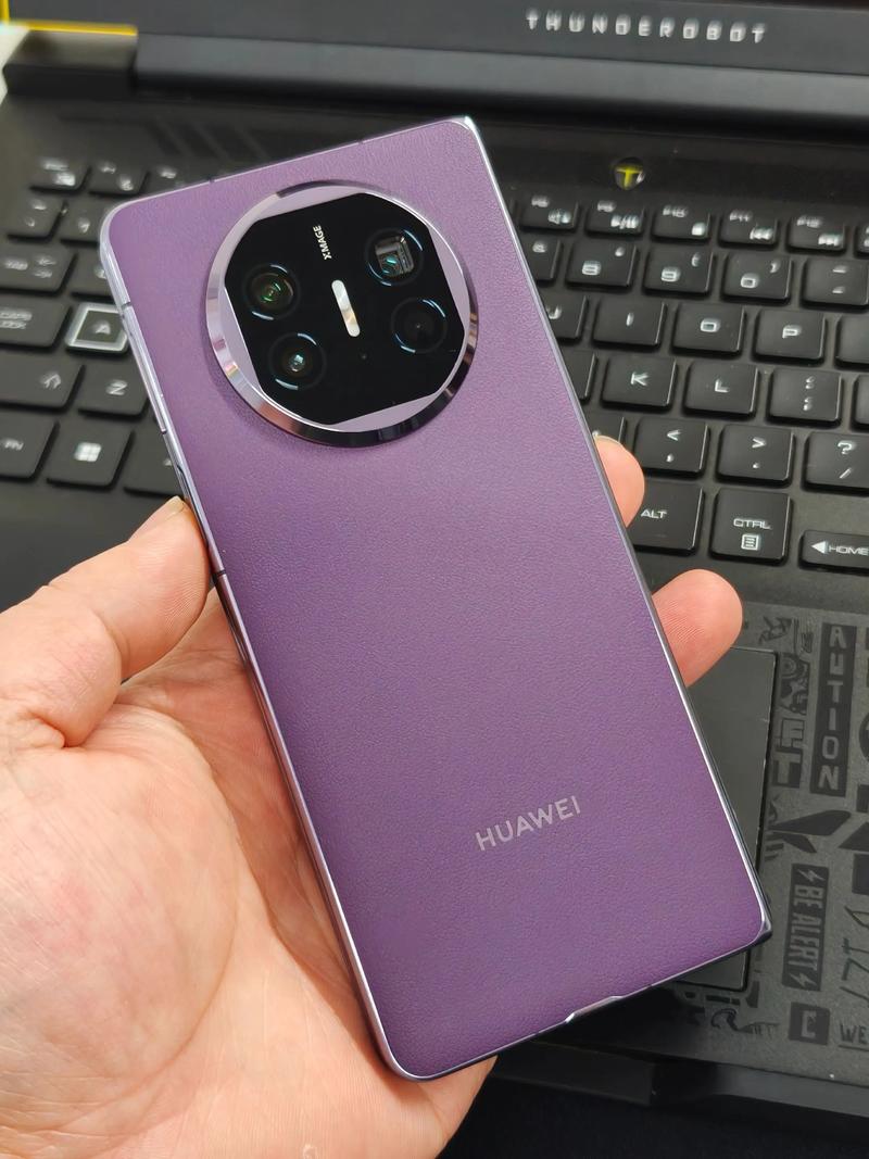 你好我想问一下,如果在没有关机的情况下反复拆屏幕排线,会对手机有什...