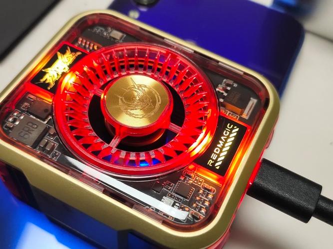 超频三散热器卡扣太难拆了