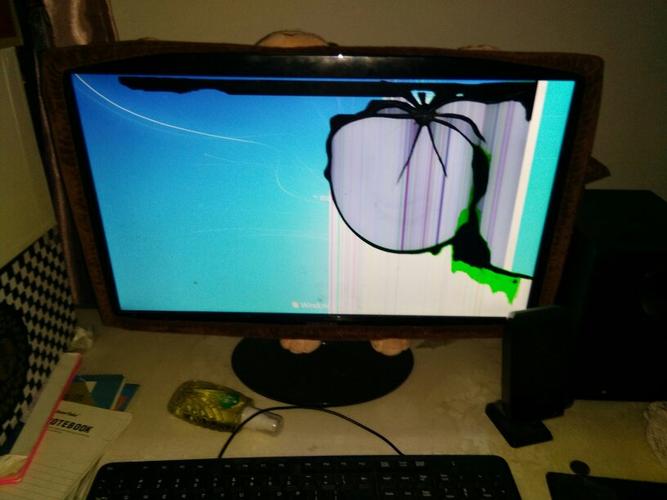 三星显示器电脑黑屏三星电脑显示器经常黑屏怎么办