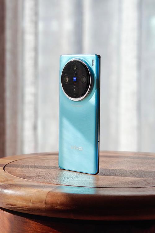 哪个牌子的手机最时尚?国产手机哪个好用,而且可以长期使用?