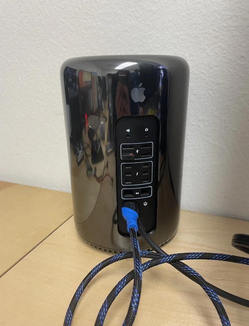 苹果G5的机箱装回PC的硬件难吗?