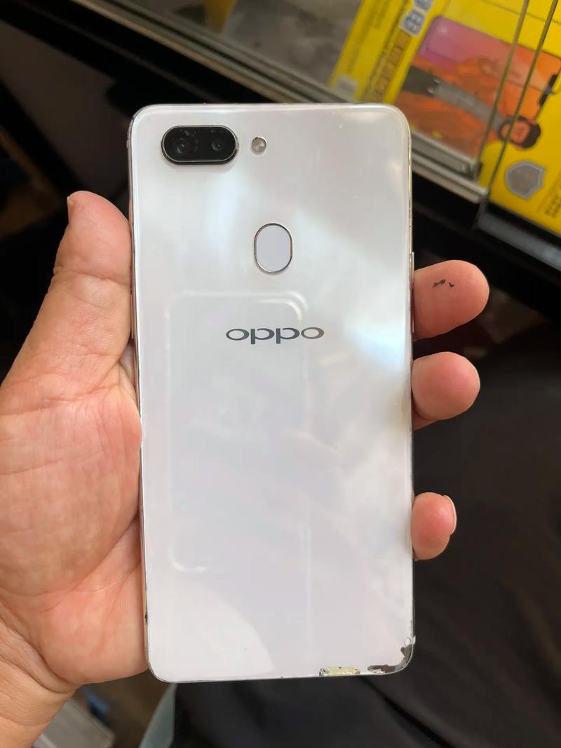 OPPOr15换个屏幕多少钱?