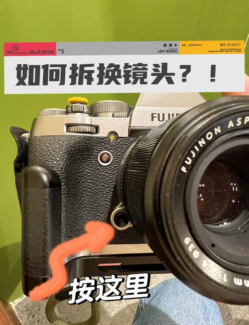 佳能单反如何换镜头