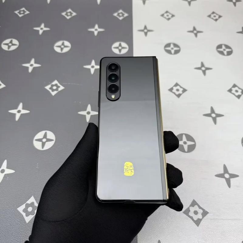 三星w22只有国航的吗?