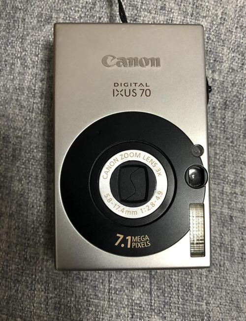 佳能IXUS70相机开机显示命名错误,如何解决?应该注意什么