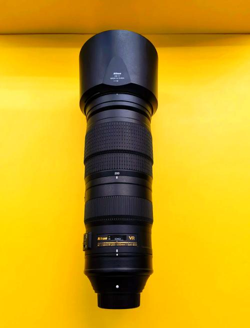 佳能镜头和尼康镜头通用吗