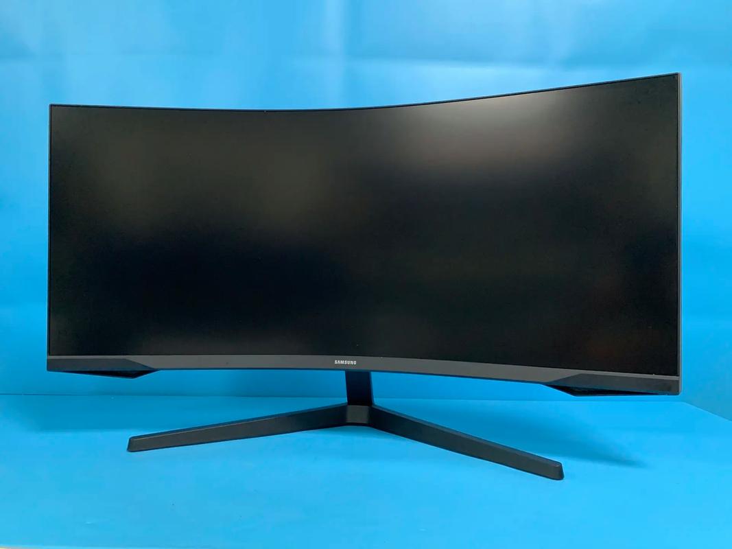 三星出了显示器的杀手锏,55寸曲面