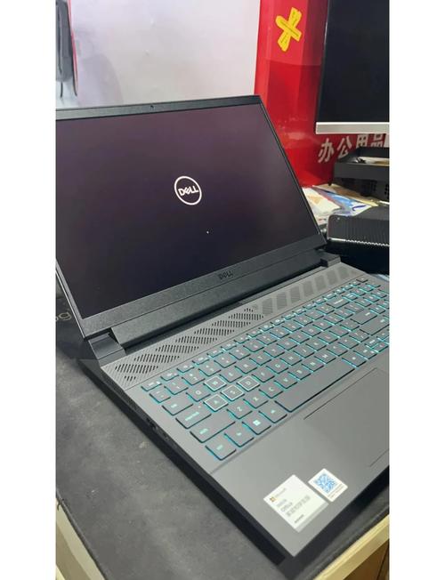 刚刚买了戴尔7577,6700元低配版,有谁买过么?玩游戏怎么样?