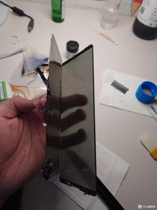 办公用的平板选取lcd屏幕还是oled屏幕,预算多少合适