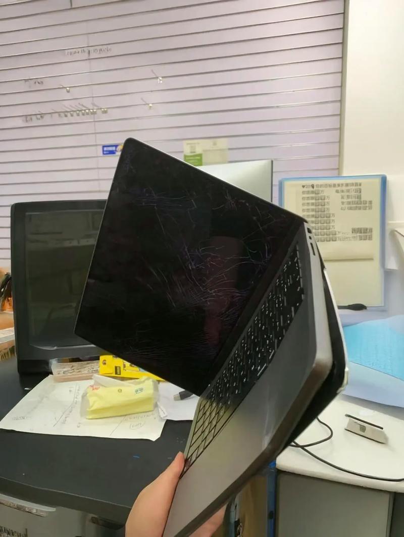 笔记本电脑的使用寿命大概是多久