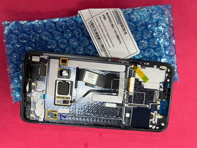 小米八摔了下漏液了,屏幕右上角紫色块状越来越大,修一下应该多少钱