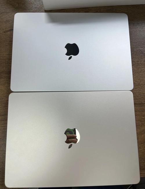 苹果笔记本是越来越厚吗