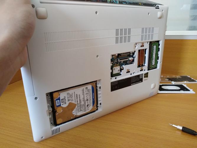 联想ideapad拆机清理教程