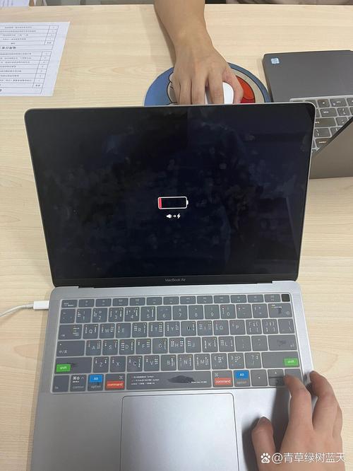 没有充电器,如何给笔记本电脑充电