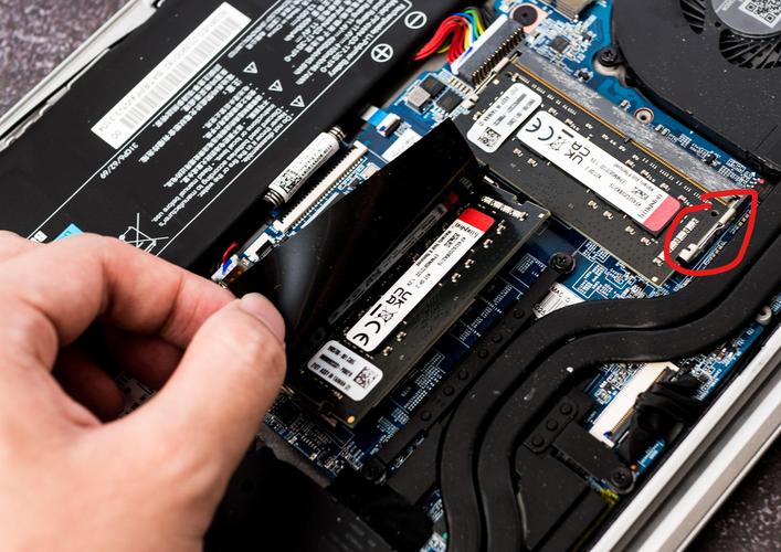 如何长期保养电脑才能不用频繁维护?