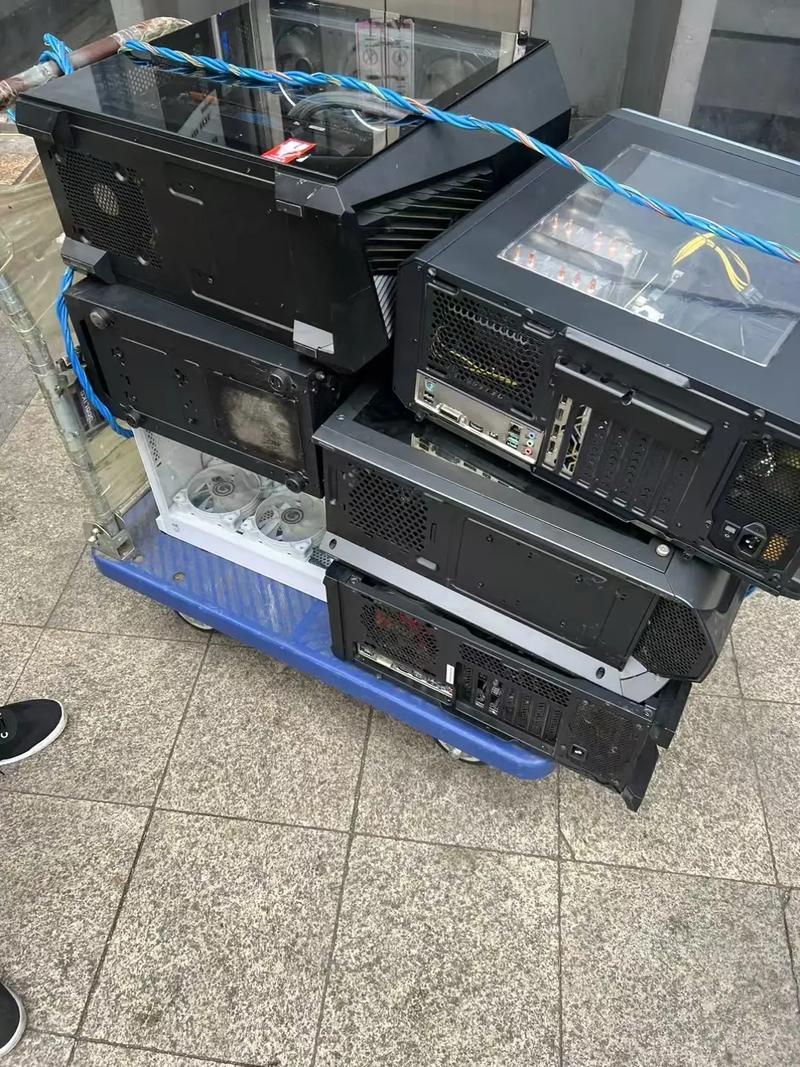 现在二手的三星笔记本,酷睿i5处理器,win7系统,能q卖多少钱