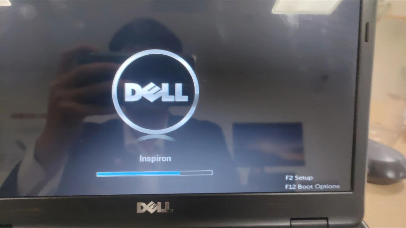 戴尔笔记本开机后一直转圈圈?