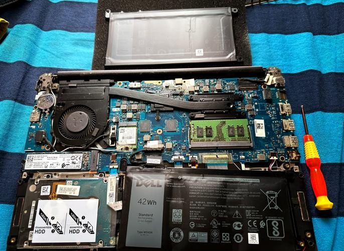 戴尔笔记本s3542如何拆机!