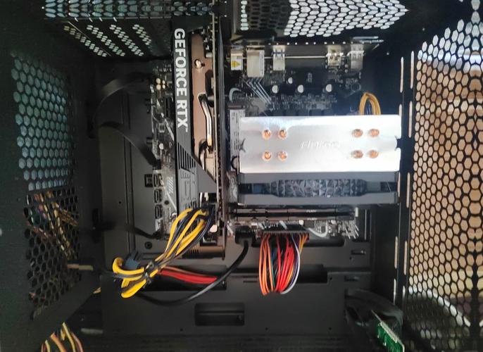 台式机硬盘可以改装成笔记本的硬盘吗