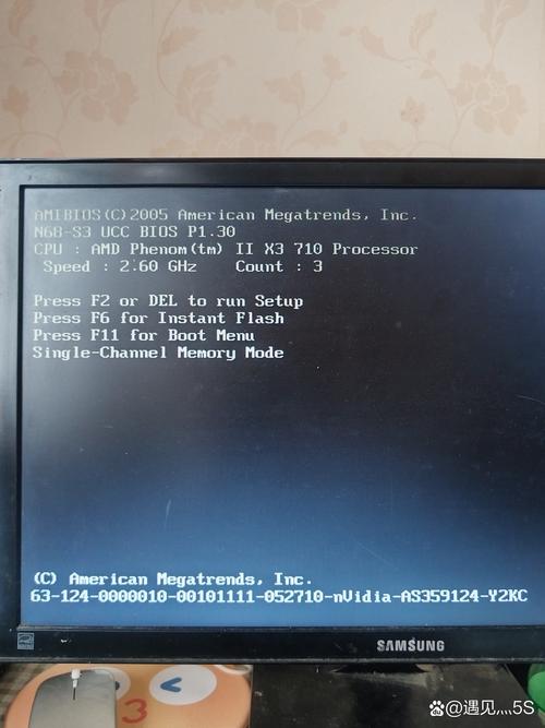 电脑开机主机亮,但是显示器,键盘指示灯都不亮,不发出声音为什么?_百度知...