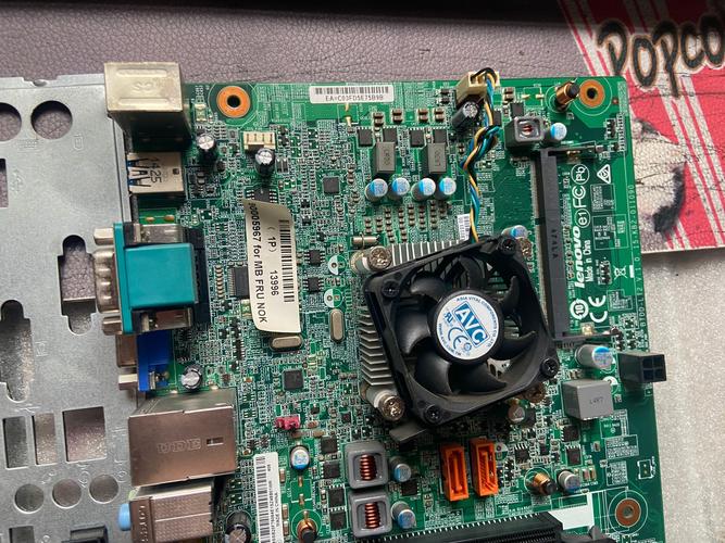 联想ideapad300如果要加内存条要买多大的尺寸的