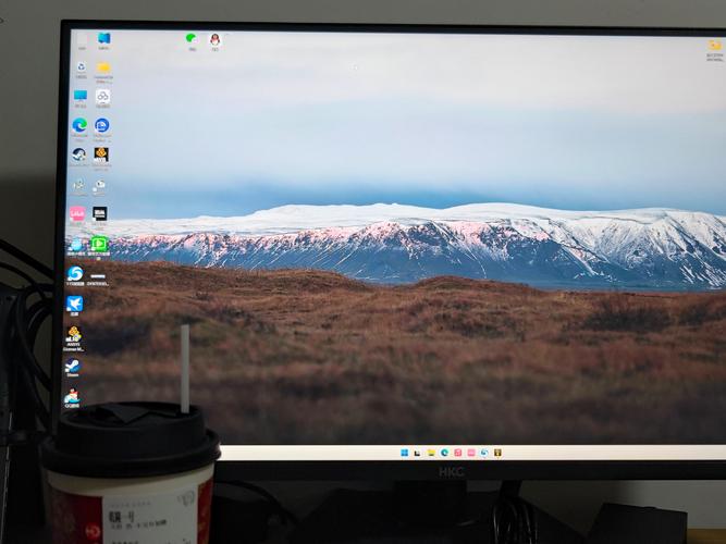 27寸和32寸高分辨率显示器对比