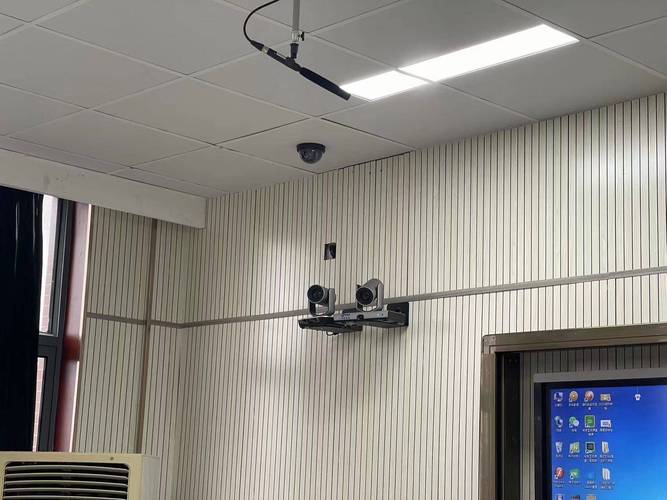 电脑一体机如何安装监控摄像头