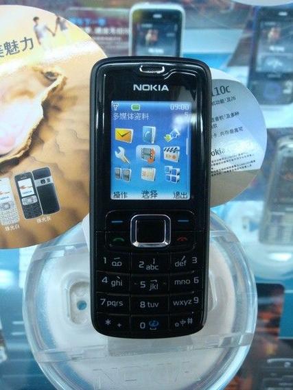 求推荐一款手机,主要要求如下:有按键,能上QQ,能上网看小说,接打电话...