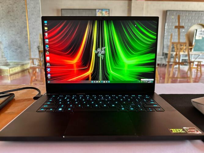 如何评价雷蛇灵刃潜行版这款笔记本电脑