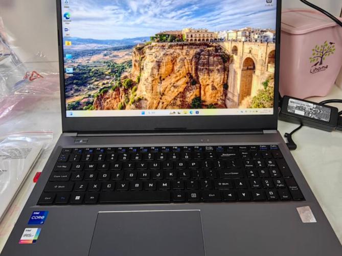 请问海尔牌子的笔记本电脑质量和费用怎么样?值得买不?