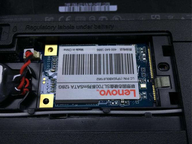 联想E430C,升级128G固态硬盘和8G内存操作